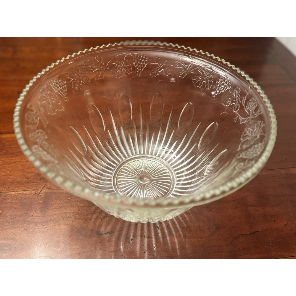 Indiana Glass Princess Large Pressed Punch Bowl Grapes Leaves 12.25"W‎ 7.125"H